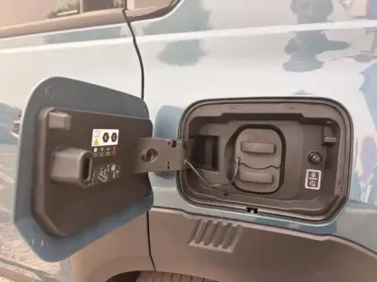 Photo 12 Fiat Panda Grande  Electrique 113ch La Prima
