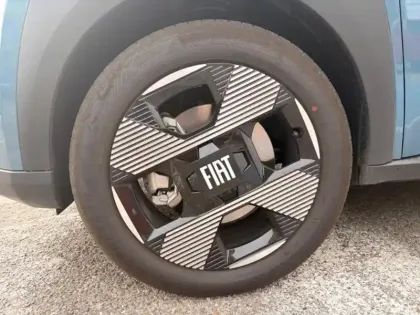 Photo 7 Fiat Panda Grande  Electrique 113ch La Prima