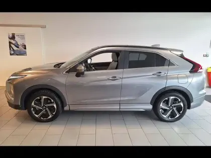 Photo 22 Mitsubishi Eclipse  Cross 2.4 MIVEC PHEV 188ch Instyle 4WD