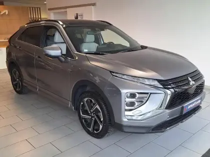 Photo 17 Mitsubishi Eclipse  Cross 2.4 MIVEC PHEV 188ch Instyle 4WD