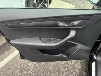 Photo 22 Skoda Karoq  1.5 TSI ACT 150ch Sportline DSG7