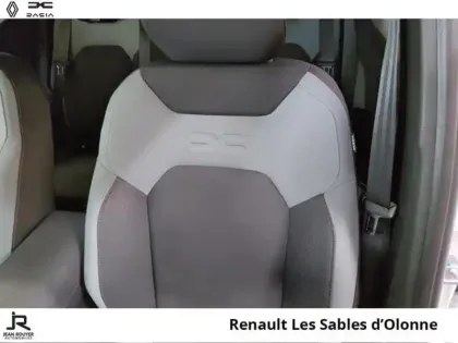 Photo 13 Dacia Duster  1.6 hybrid 140ch Extreme
