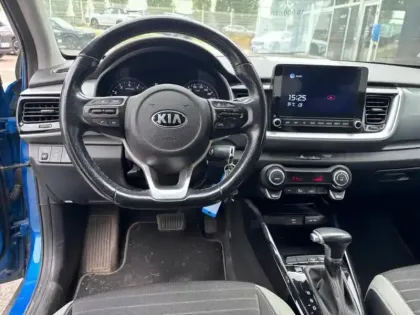 Photo 9 Kia Stonic  1.0 T-GDi 120ch MHEV Launch Edition Business DCT7