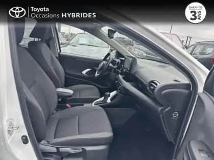 Photo 5 Toyota Yaris  116h Design 5p MC24