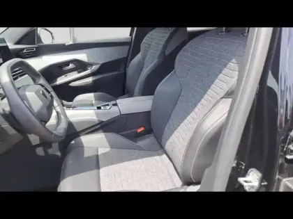 Photo 10 Peugeot 5008  Hybrid 136ch Allure e-DCS6