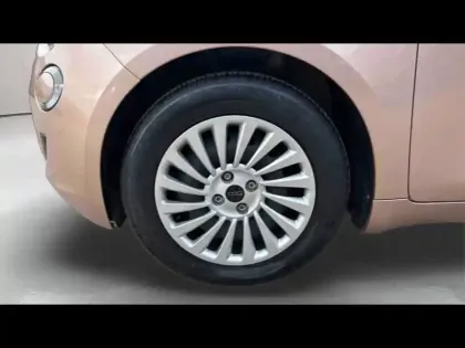 Photo 9 Fiat 500  e 95ch Action