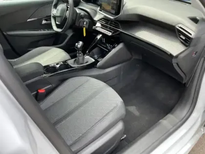 Photo 14 Peugeot 208  1.2 100ch S&S Allure