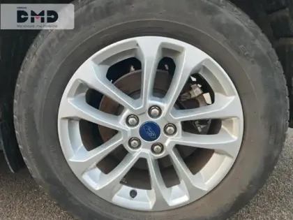 Photo 12 Ford Kuga  2.5 Duratec 190ch FHEV E85 Titanium BVA