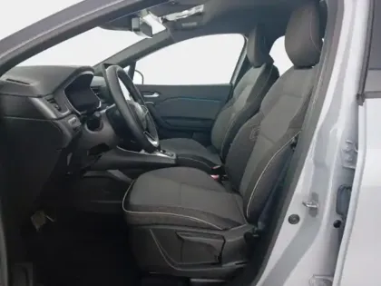 Photo 13 Renault Captur  1.8 E-Tech full hybrid 160ch Techno - 25