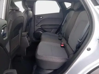 Photo 11 Renault Captur  1.8 E-Tech full hybrid 160ch Techno - 25