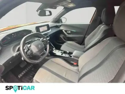 Photo 12 Peugeot 2008  1.2 PureTech 130ch S&S Allure EAT8
