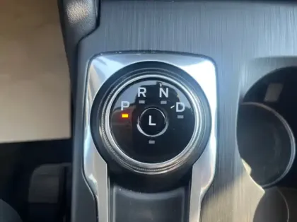 Photo 7 Ford Kuga 2.5 Duratec 180ch Hybrid FlexiFuel Titanium Business Powershift