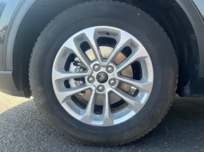 Photo 13 Ford Kuga 2.5 Duratec 180ch Hybrid FlexiFuel Titanium Business Powershift