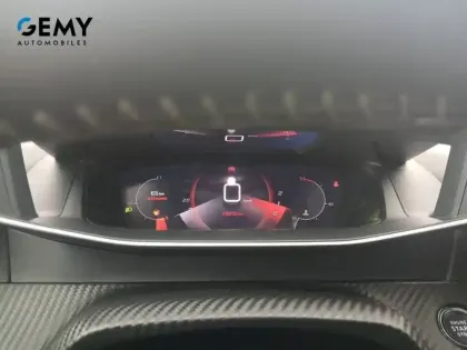 Photo 15 Peugeot 2008  PureTech 100 S&S BVM6