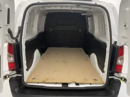 Photo 12 Peugeot Partner  FOURGON LONG 950 KG PURETECH 110 S&S BVM6