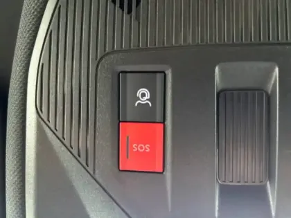 Photo 30 Peugeot 308  SW PHEV 225 e-EAT8