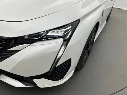 Photo 15 Peugeot 308  SW PHEV 225 e-EAT8