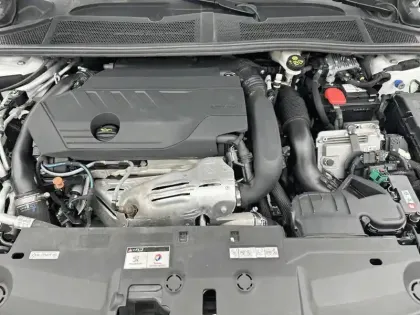 Photo 31 Peugeot 308  SW PHEV 225 e-EAT8