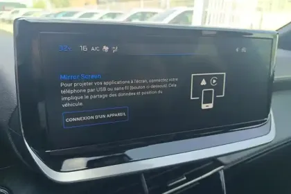 Photo 19 Peugeot 208  Hybrid 110 e-DCS6