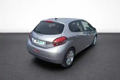 Photo 5 Peugeot 208  PureTech 82ch S&S BVM5 6.2 Evap