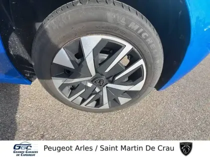 Photo 11 Peugeot 208  PureTech 75 S&S BVM5