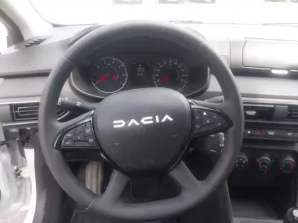Photo 11 Dacia Sandero  SCe 65