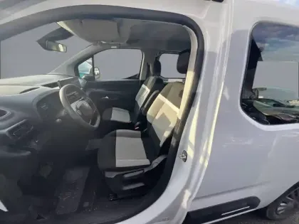 Photo 10 Citroën Berlingo e- Taille M 136 ch 54 kWh