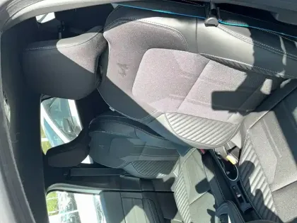 Photo 29 Renault Captur  E-Tech full hybrid 160 ch