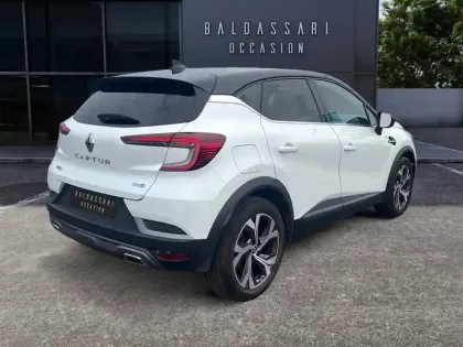 Photo 31 Renault Captur  E-Tech hybride 145