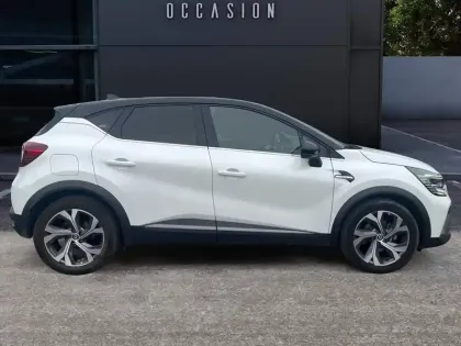 Photo 32 Renault Captur  E-Tech hybride 145