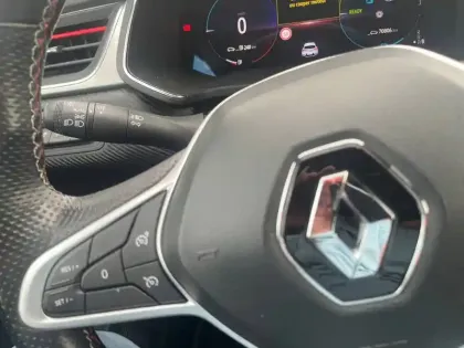 Photo 24 Renault Captur  E-Tech hybride 145