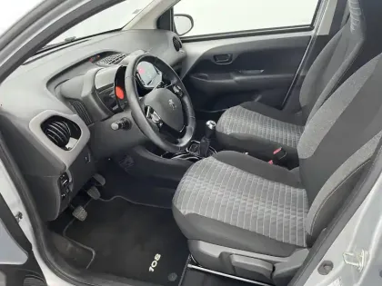 Photo 27 Peugeot 108  VTi 72ch S&S BVM5