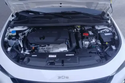 Photo 15 Peugeot 308  PHEV 180 e-EAT8