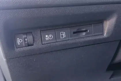 Photo 36 Peugeot 308  PHEV 180 e-EAT8