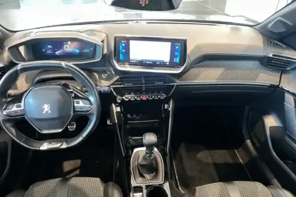Photo 15 Peugeot 208  PureTech 100 S&S BVM6