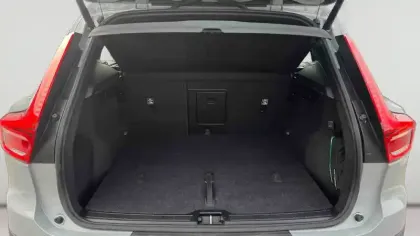 Photo 11 Volvo XC40  B3 163 ch DCT7