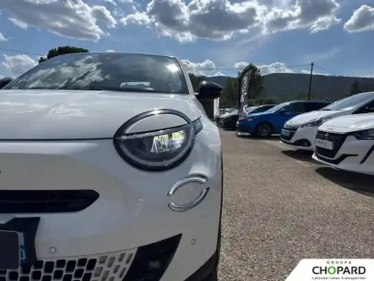 Photo 22 Fiat 600  T-Gen 3 1.2 Hybrid 145ch eDCT6