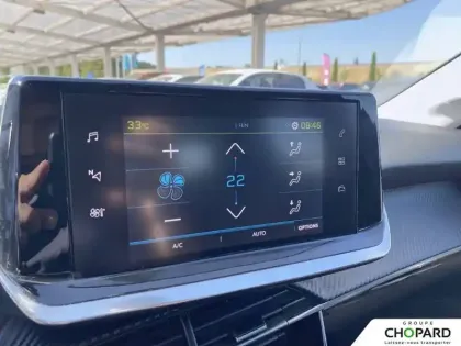 Photo 12 Peugeot 208  Electrique 50 kWh 136ch