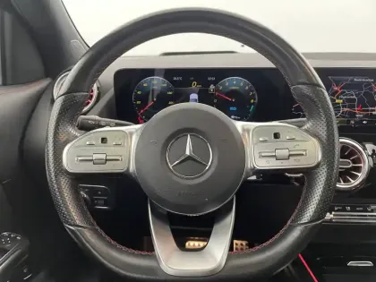 Photo 22 Mercedes GLA  250 e 8G-DCT