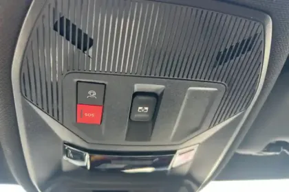 Photo 28 Peugeot 308  PHEV 180 e-EAT8