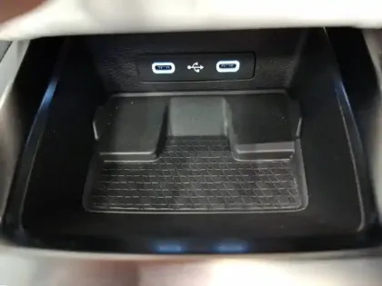 Photo 32 Renault Scenic  E-Tech électrique 220 ch grande autonomie