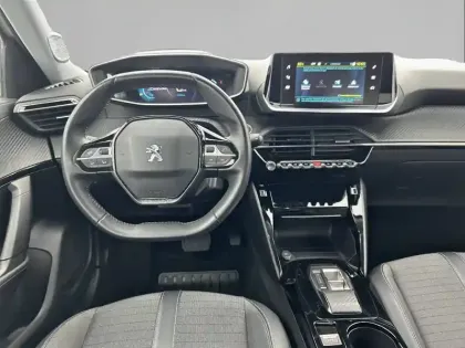 Photo 7 Peugeot 2008  Electrique 136 ch