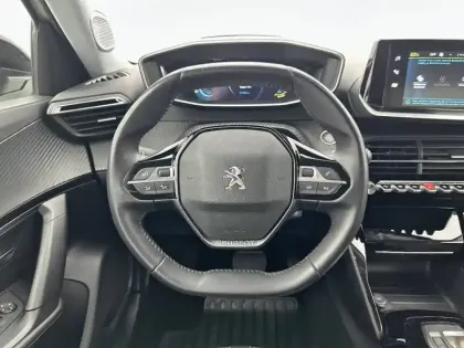 Photo 8 Peugeot 2008  Electrique 136 ch