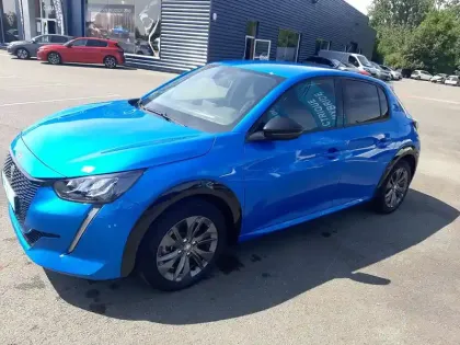 Photo 12 Peugeot 208  Electrique 50 kWh 136ch