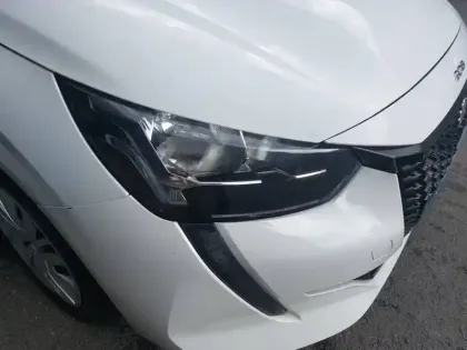 Photo 15 Peugeot 208  BLUEHDI 100 S&S BVM6