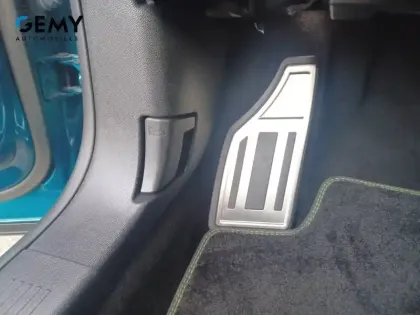 Photo 17 Peugeot 408  Hybrid 136 e-DCS6