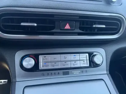 Photo 21 Hyundai Kona  Electrique 39 kWh - 136 ch