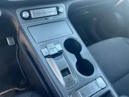 Photo 10 Hyundai Kona  Electrique 39 kWh - 136 ch