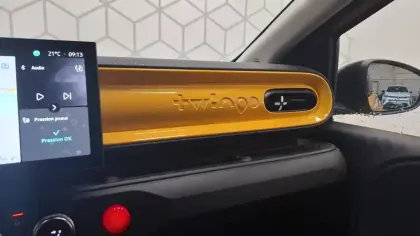 Photo 13 Renault Twingo  E-Tech Electrique 80 ch autonomie urbaine