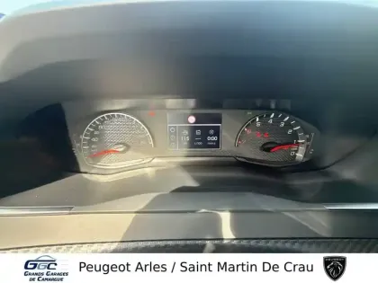 Photo 16 Peugeot 208  PureTech 100 S&S BVM6